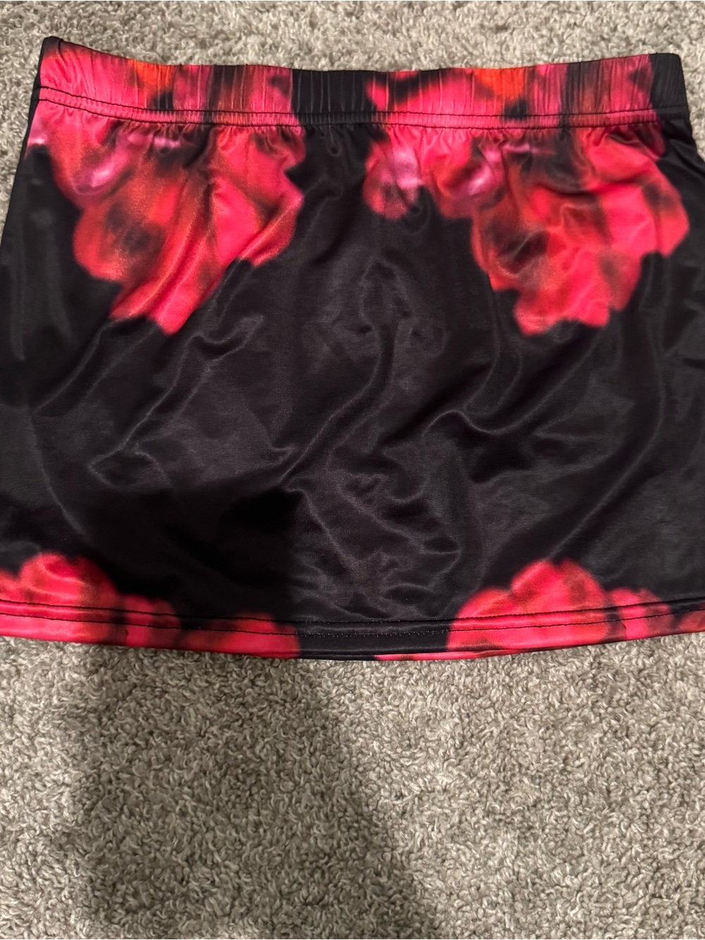 PrettyLittleThing Black Skirt Size 6